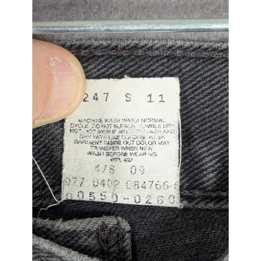 2002 Levi's 550 Relaxed Black Denim Jeans 34